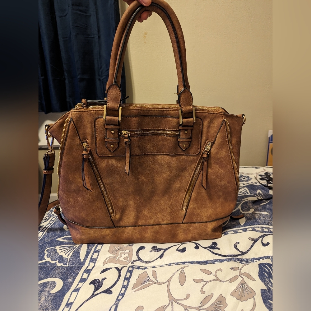 Outstanding two way purse!